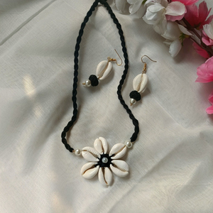 Kawri shell jewellery