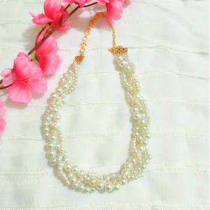 Statement necklace